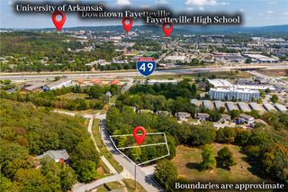 2799 Old Farmington Road, Fayetteville, AR 72704
