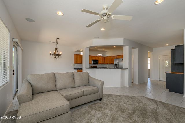 16765 W ASPEN VIEW Drive, Surprise, AZ 85387