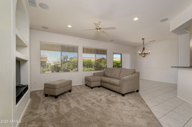 16765 W ASPEN VIEW Drive, Surprise, AZ 85387