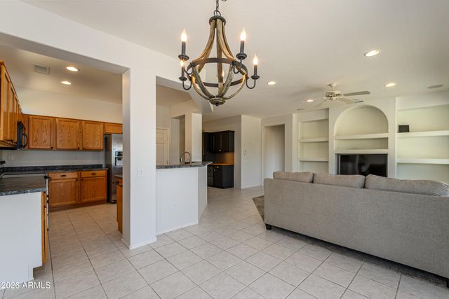 16765 W ASPEN VIEW Drive, Surprise, AZ 85387