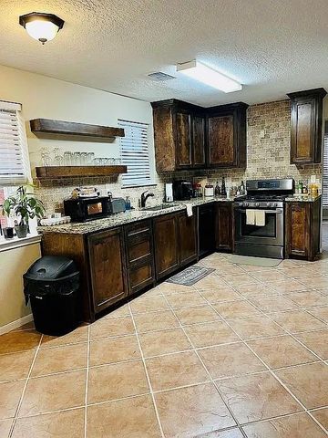 8606 Prima Street, Houston, TX 77083