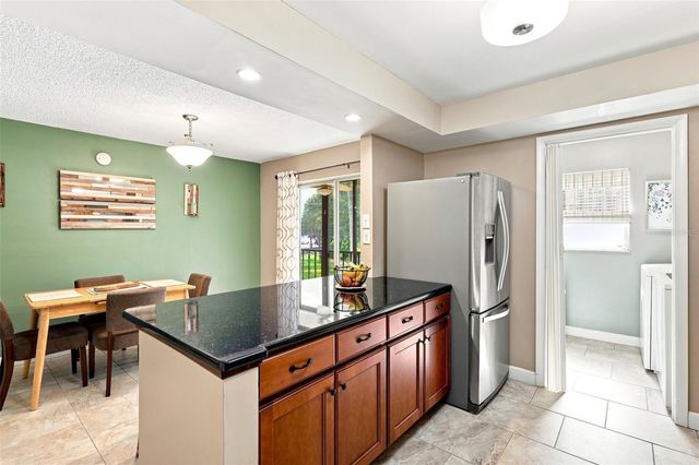 1130 N LAKE PARKER AVENUE A205, Lakeland, FL 33805