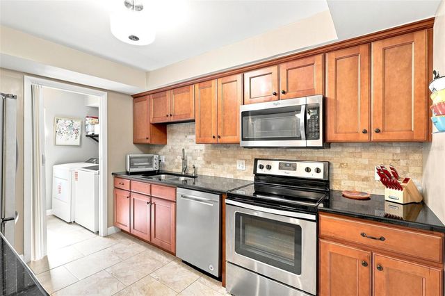 1130 N LAKE PARKER AVENUE A205, Lakeland, FL 33805