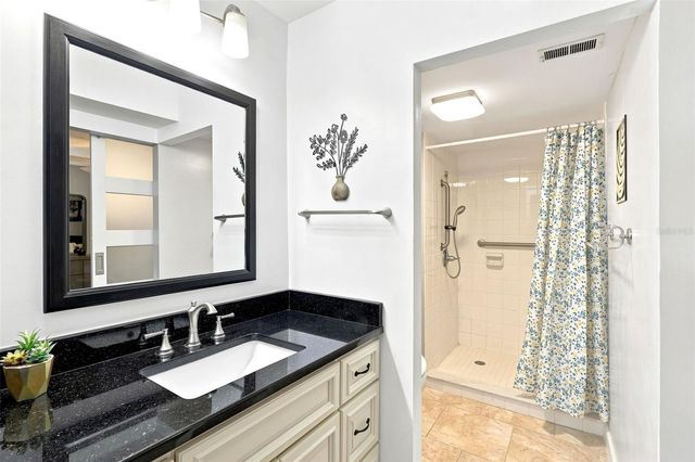 1130 N LAKE PARKER AVENUE A205, Lakeland, FL 33805