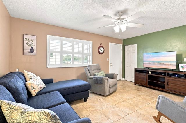 1130 N LAKE PARKER AVENUE A205, Lakeland, FL 33805