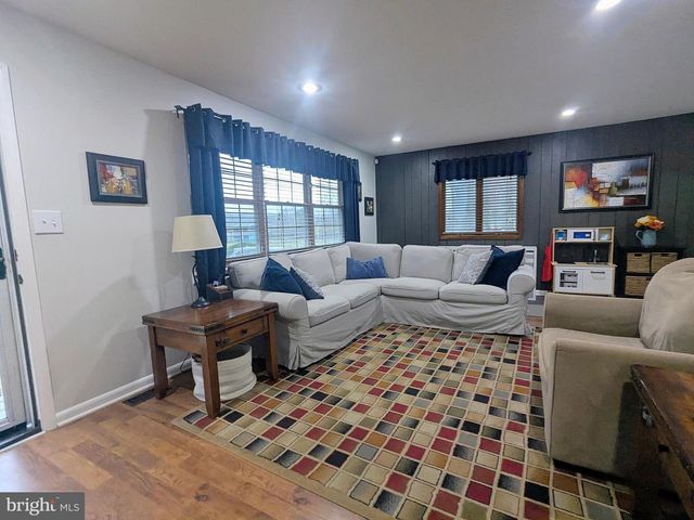 257 CRESTVIEW AVE, Blackwood, NJ 08012