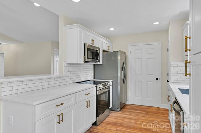 157 Scarlett Ridge Drive, Marshall, NC 28753