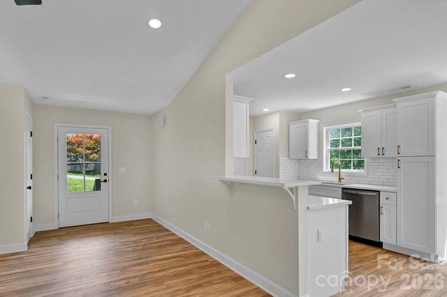 157 Scarlett Ridge Drive, Marshall, NC 28753