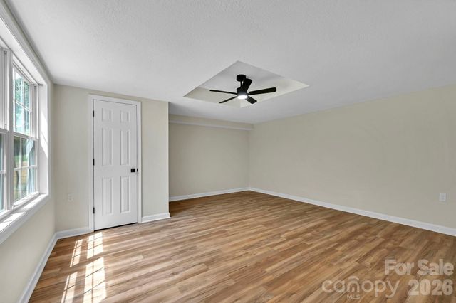 157 Scarlett Ridge Drive, Marshall, NC 28753