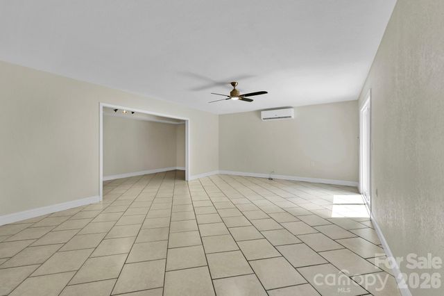 157 Scarlett Ridge Drive, Marshall, NC 28753