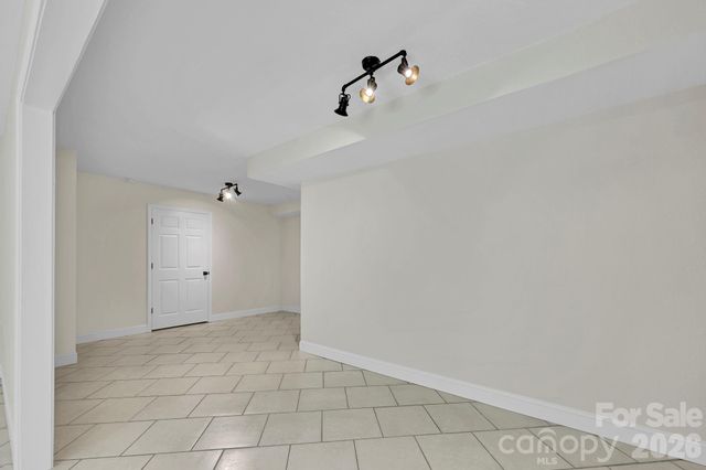 157 Scarlett Ridge Drive, Marshall, NC 28753