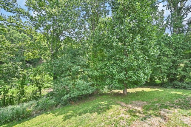 157 Scarlett Ridge Drive, Marshall, NC 28753