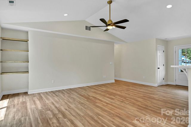 157 Scarlett Ridge Drive, Marshall, NC 28753