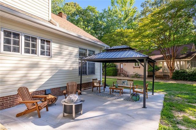 123 Barclay CRES, Smithfield, VA 23430