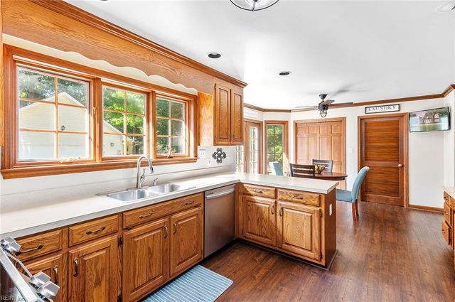123 Barclay CRES, Smithfield, VA 23430