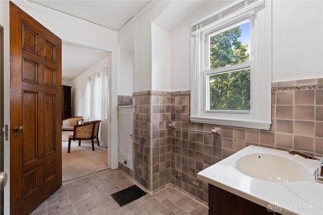 625 Ridgedale Road, Dayton, OH 45406