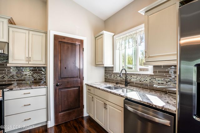 9410 W Waxwing Street, Wasilla, AK 99623