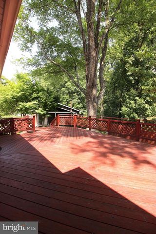 6211 DUNTLEY CT, Springfield, VA 22152