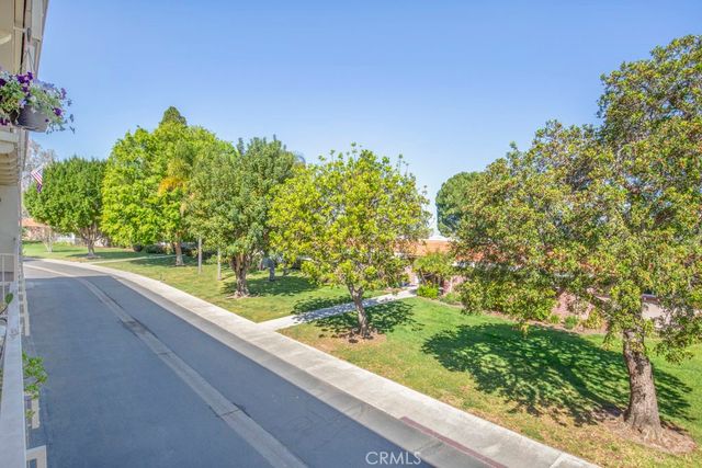 860 Ronda Mendoza D, Laguna Woods, CA 92637