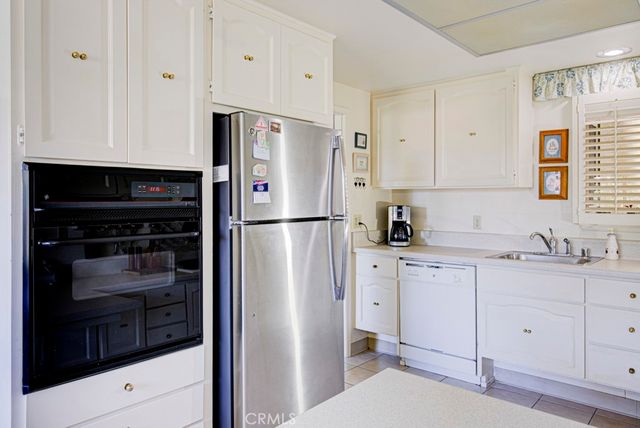 860 Ronda Mendoza D, Laguna Woods, CA 92637