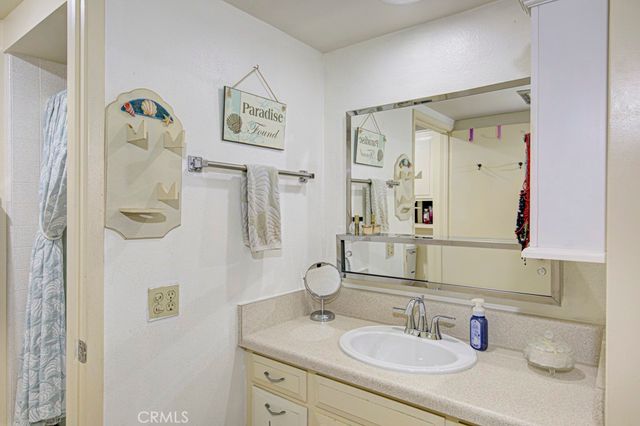 860 Ronda Mendoza D, Laguna Woods, CA 92637
