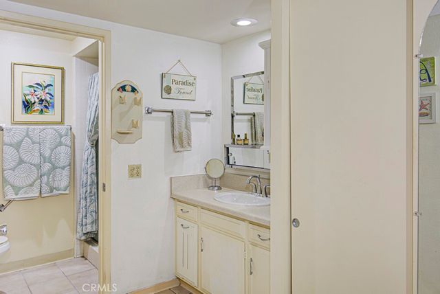 860 Ronda Mendoza D, Laguna Woods, CA 92637