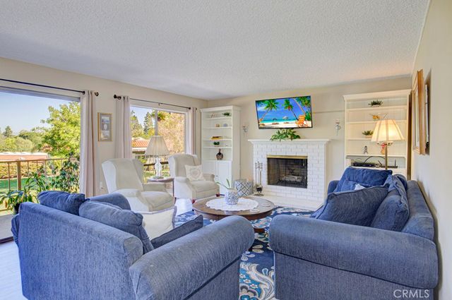 860 Ronda Mendoza D, Laguna Woods, CA 92637
