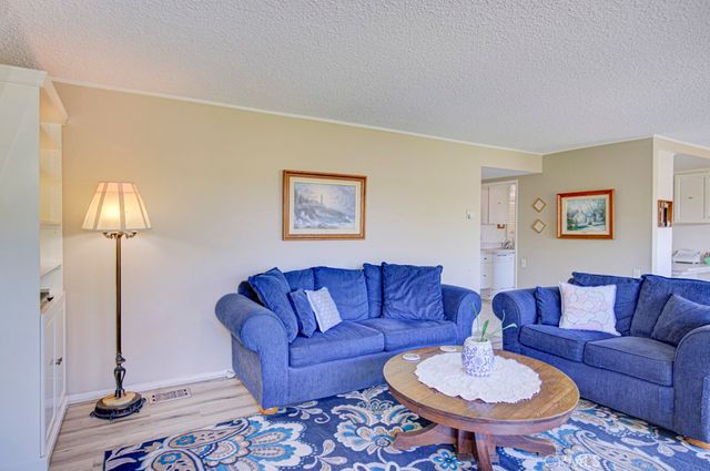 860 Ronda Mendoza D, Laguna Woods, CA 92637