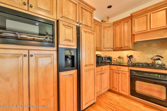 37 White Way, Windham, NY 12496