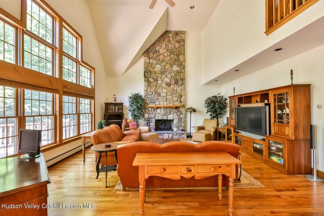 37 White Way, Windham, NY 12496