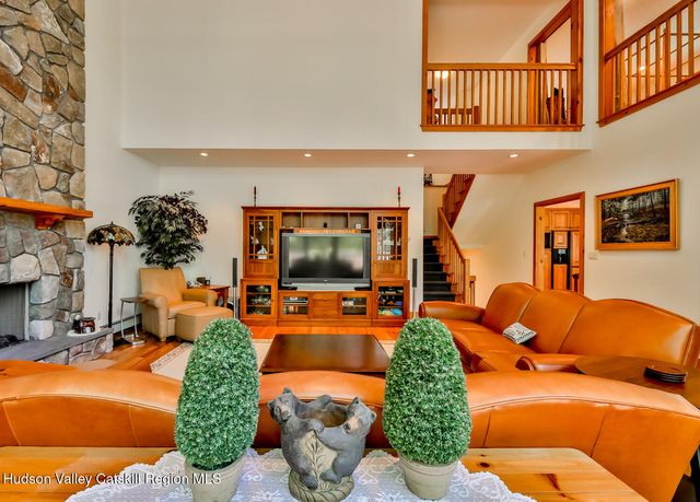 37 White Way, Windham, NY 12496