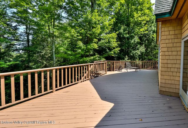 37 White Way, Windham, NY 12496