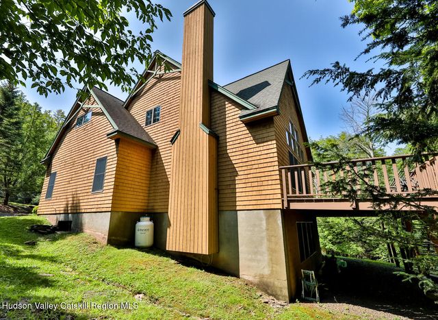 37 White Way, Windham, NY 12496