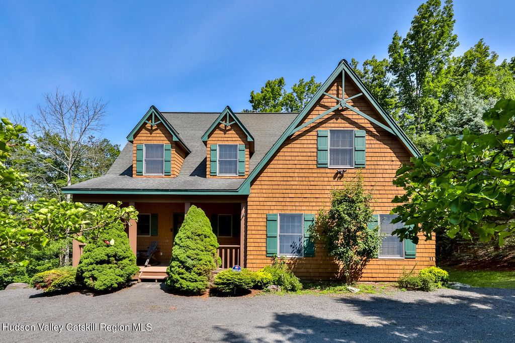 37 White Way, Windham, NY 12496