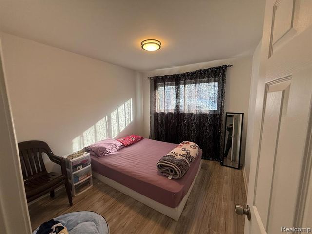 4932 Pelham Street, Dearborn Heights, MI 48125