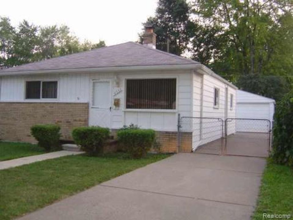 4932 Pelham Street, Dearborn Heights, MI 48125
