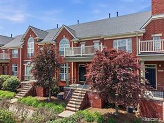 1528 Devon Lane, Troy, MI 48084