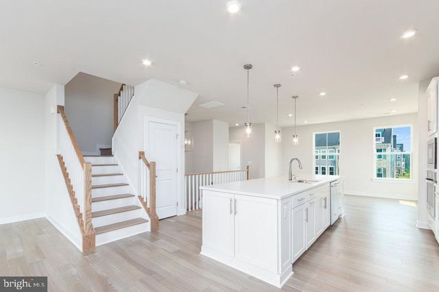 1687 DUNNINGTON PL, Dumfries, VA 22026