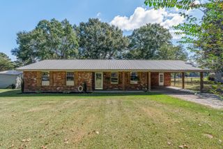 112 1st E St., Sumrall, MS 39482