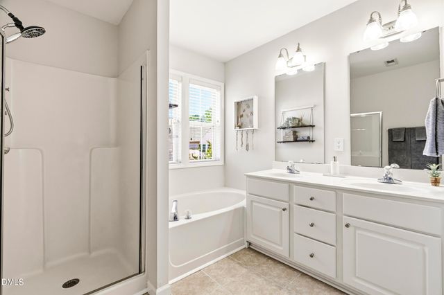 432 Heritage Village Lane, Apex, NC 27502