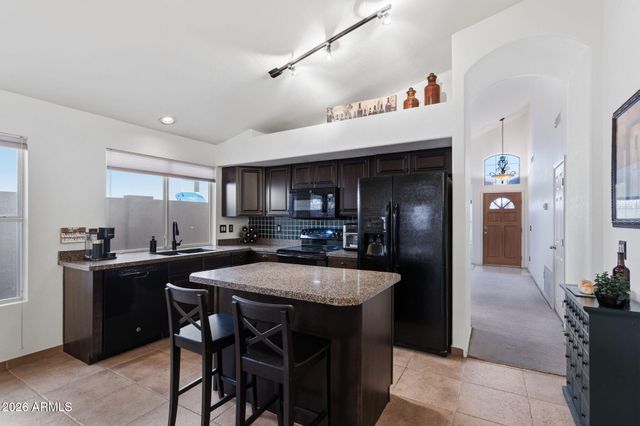6526 E RAFTRIVER Street, Mesa, AZ 85215