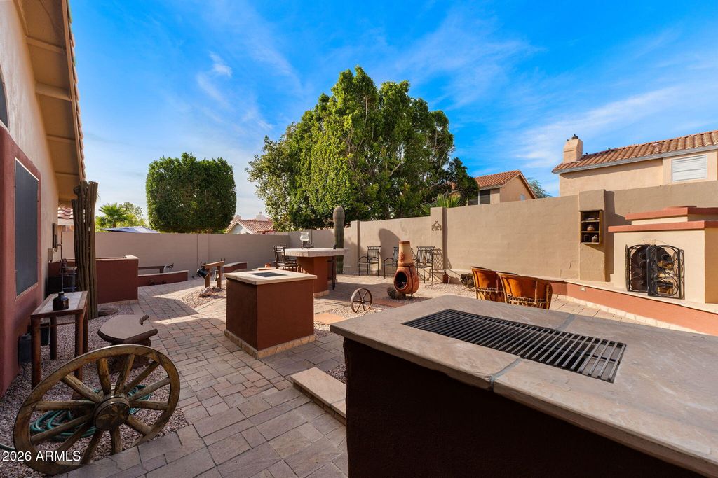 Image 13 of property listing at 6526 E RAFTRIVER Street, Mesa, AZ 85215