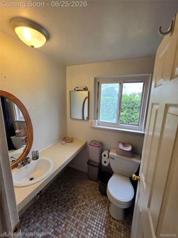 20301 15 Mile Rd, Clinton Charter Township, MI 48035