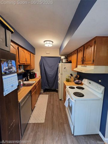 20301 15 Mile Rd, Clinton Charter Township, MI 48035