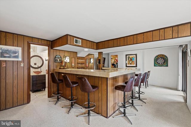 10518 ACACIA LN, Fairfax, VA 22032