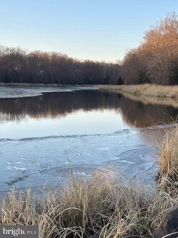 10518 ACACIA LN, Fairfax, VA 22032