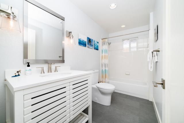 261 Chinquapin Avenue, Carlsbad, CA 92008