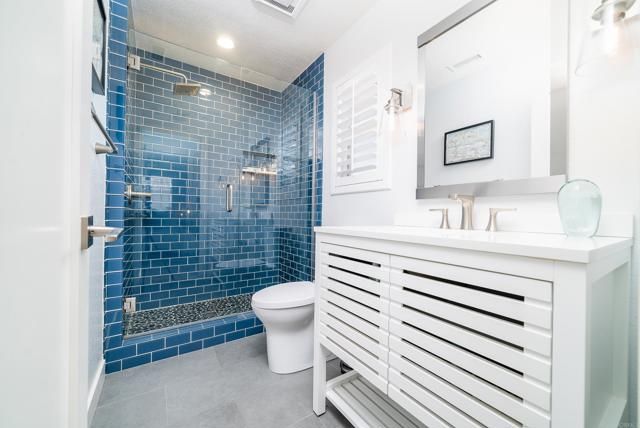 261 Chinquapin Avenue, Carlsbad, CA 92008