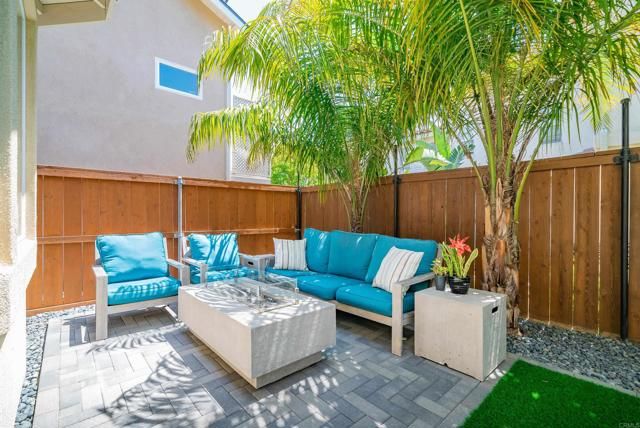 261 Chinquapin Avenue, Carlsbad, CA 92008