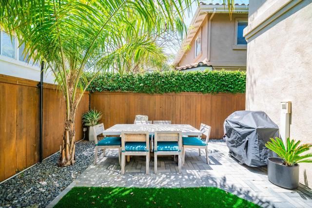 261 Chinquapin Avenue, Carlsbad, CA 92008
